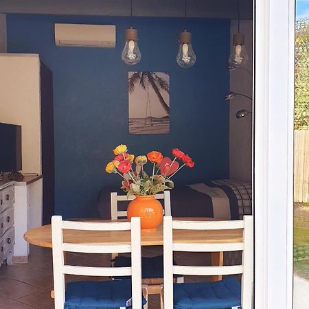 Studio 33 M2 Au Calme Proche Hyeres La Crau Exterior foto