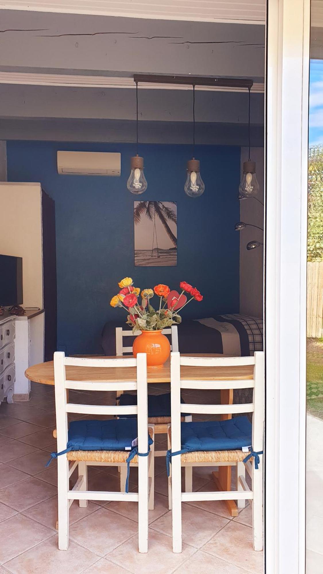 Studio 33 M2 Au Calme Proche Hyeres La Crau Exterior foto